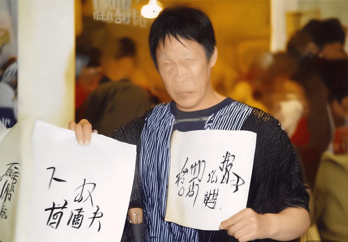 翻译助手-易翻译语音翻译-翻译工具